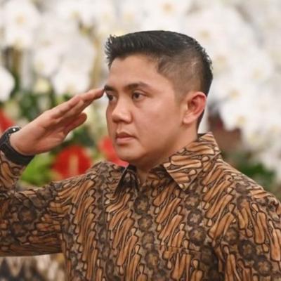 Diam Teddy Indra Wijaya: Batas Bahasa di Tengah Serangan Amien Rais