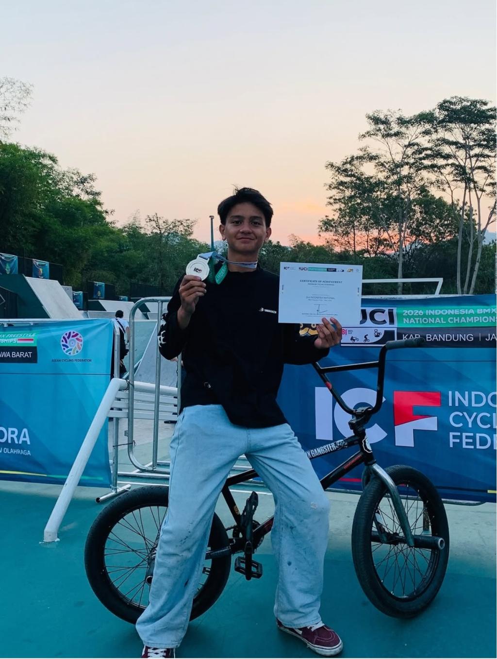 Atsyal Rajab, Siswa SMAN 11 Garut Juara Nasional BMX